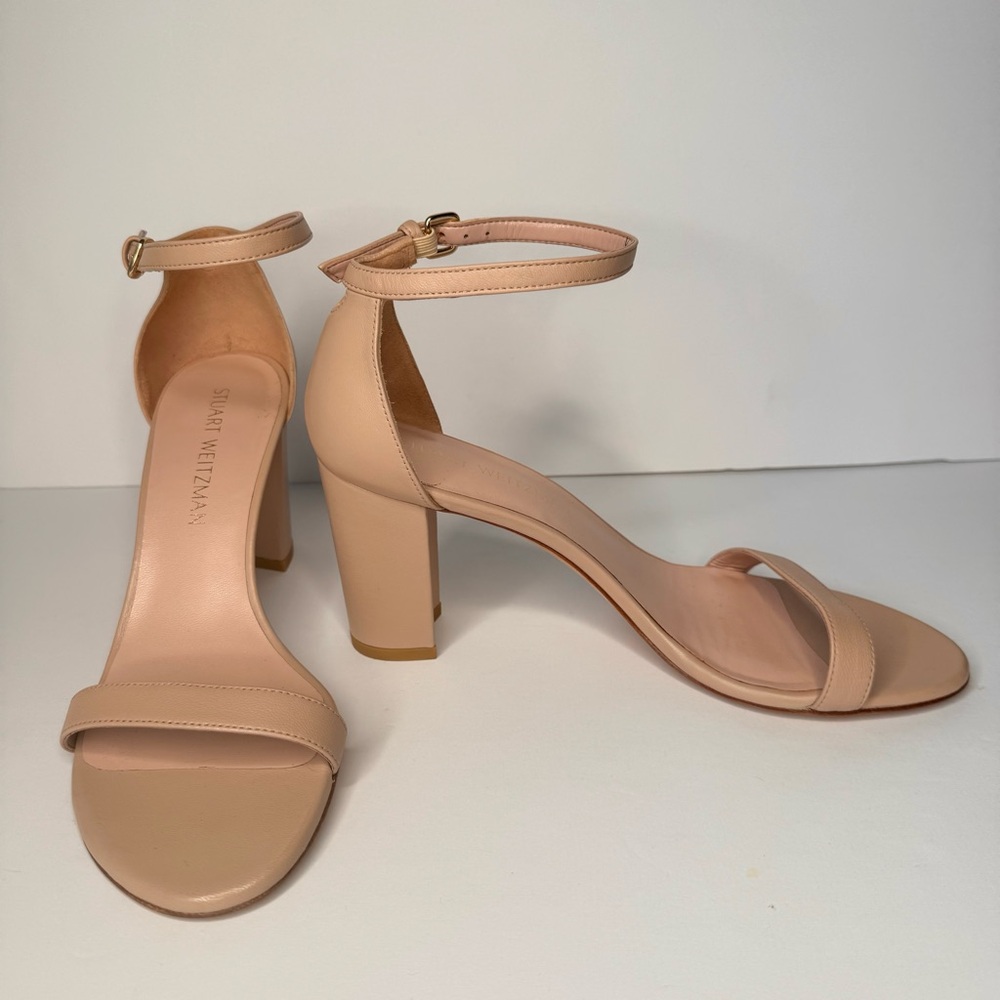STUART WEITZMAN “Nearly Nude”  Block Heel Sandals Beige Tan Ankle Strap Size 8.5 - Picture 10 of 16
